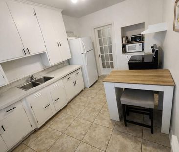 Immeuble - 180 Rue Du CEGEP Grand 4 ½ à Louer – Près Du Cégep De Sh... - Photo 3