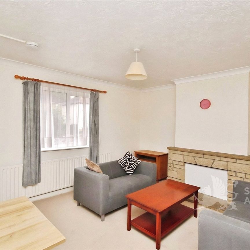 Canterbury Road, Guildford, GU2 9TF - Photo 1