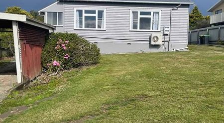 3BR Home in Waimataitai! - Photo 4