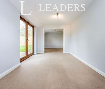 1 bedroom bungalow to rent Newport Road, Willen, Milton Keynes, Buc... - Photo 1