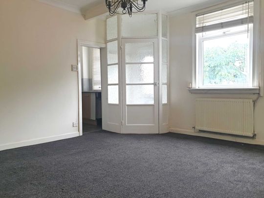 Edenfield Road, Rochdale - Photo 1