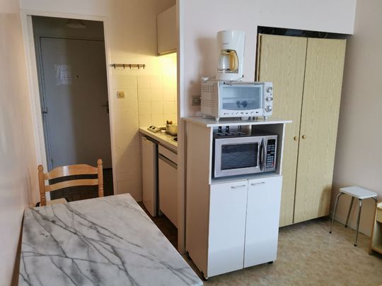 Location appartement 1 pièce, 19.00m², Rochefort - Photo 1