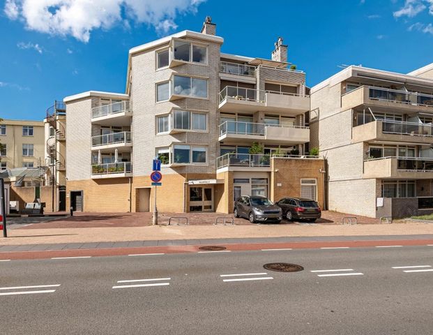 Parallel Boulevard 45 - Photo 1