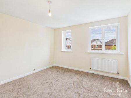 4 bedroom detached house to rent - Photo 3