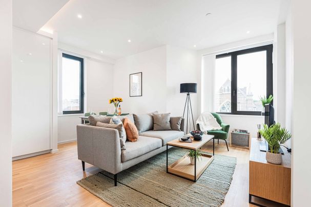 2 Bed Flat, Gravity Royal Heights, RG1 - Photo 1