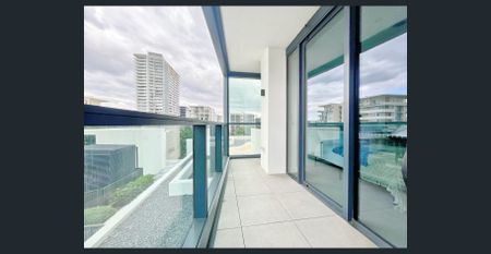 Rhodes Central | Best Location | Comfy Living - Photo 3