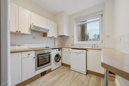 2 bedroom flat to rent - Photo 5