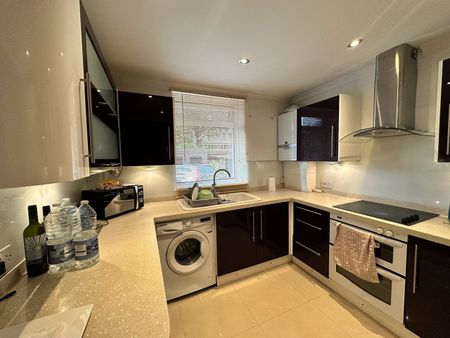 Room in a Shared House, Juniper House, SE14 - Photo 3