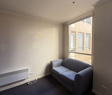 Furnished Studio in the Heart of Melbourne CBD - Photo 1