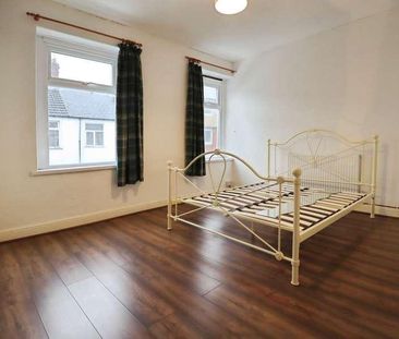 Spring Gardens Terrace, Adamsdown, Cardiff, CF24 - Photo 4