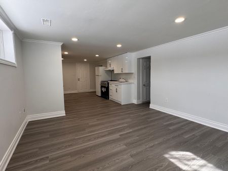 For Lease - 413 Fernleigh Circle Unit# Basement, Richmond Hill, Ontario - Photo 4