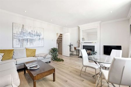 Beautifully presented two bedroom flat with a terrace in Fulham - Photo 2