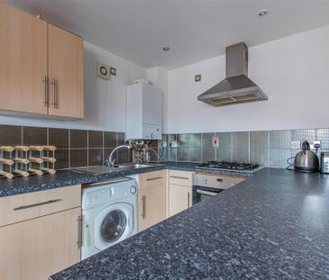 1 bedroom flat to rent - Photo 6