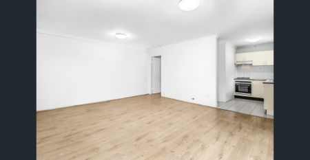 SHORT WALK TO STATION & AMENITIES! - Photo 3