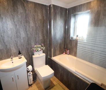 2 bedroom maisonette to rent - Photo 4