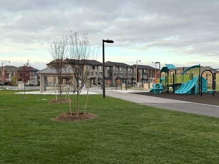 For Lease - 15 Skyridge Drive Unit# 318, Brampton, Ontario - Photo 2