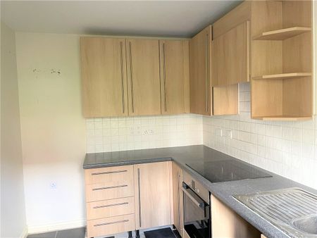 A well-presented three-bedroom property located in a quiet residential area in Collingbourne Ducis. - Photo 4