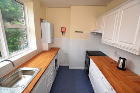 2 bedroom apartment to rent - Photo 5