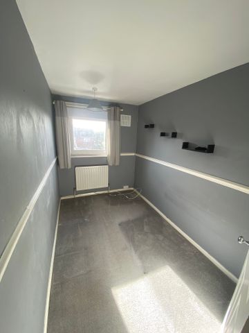 Fantastic 3 Bed Terraced House in Drayton - Photo 5