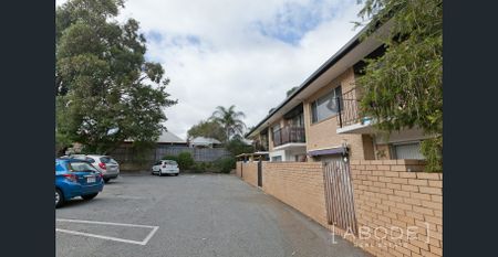 TICKS ALL OF THE BOXES! - Photo 3