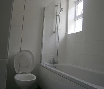 3 Bed Terraced House, Richmond Hill, LU2 - Photo 4