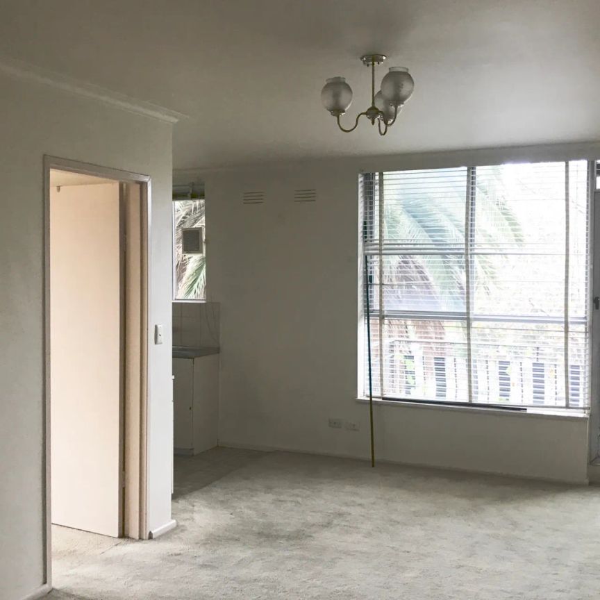 Location Location! - Photo 1