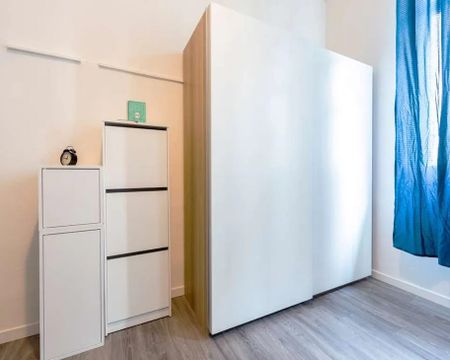 Via Natale Battaglia, Milan, Lombardy 20127 - Photo 2