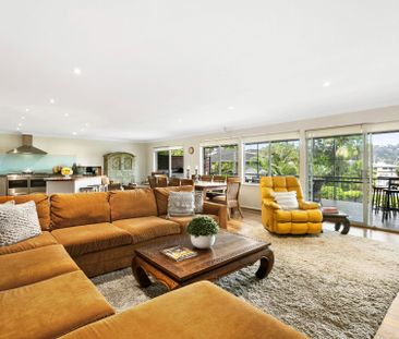 Sun-Drenched Pittwater Waterfront Living - Photo 3