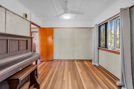 Live the beachside dream every day! - Photo 3