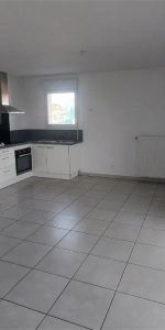 Location appartement 3 pièces - 61m² à L'isle-d'abeau (38080) - Photo 3