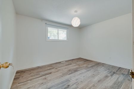 For Lease - 595 Pioneer Drive Unit# Upper, Kitchener, Ontario - Photo 3