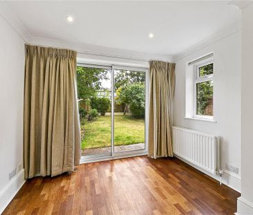 4 bedroom semi-detached house to rent - Photo 5