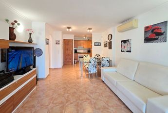 Apartment with 2 bedrooms with swimming pool LONG TERM