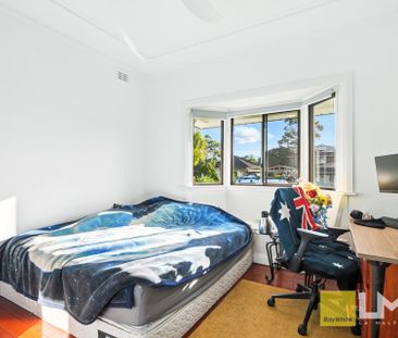 RENOVATED FAMILY HOME - Photo 4