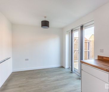 3 bedroom house - Photo 3