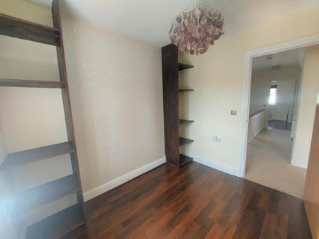 4 bed semi-detached house to rent in Courtlands Drive, Watford, WD17 - Photo 3