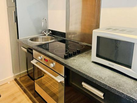 1 bedroom flat to rent - Photo 3