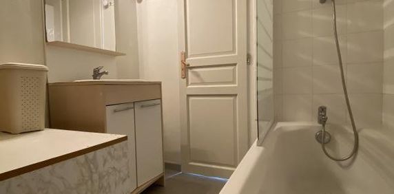 Location Appartement 1 pièce 12m² SAUMUR 49400 - Photo 2