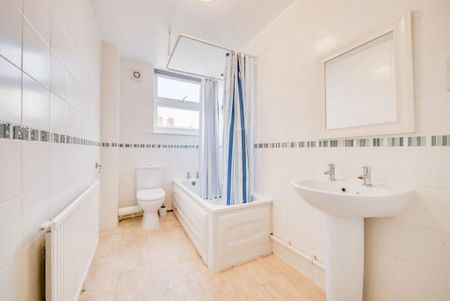 4 bedroom house to rent - Photo 3