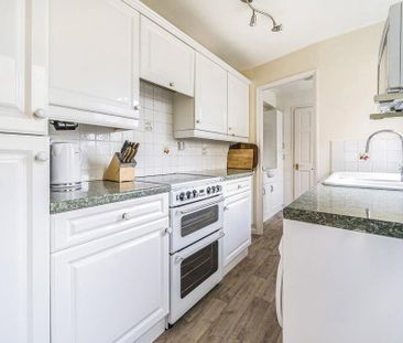 3 bedroom terraced house to rent - Photo 6