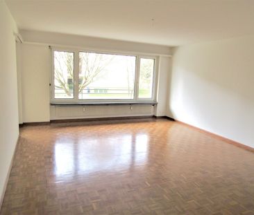 Helle 3.5-Zimmer-Wohnung mit Balkon in Allschwil - Photo 2