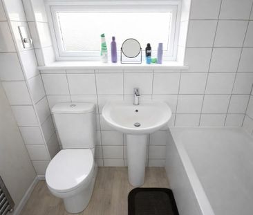 1 bedroom in a house share to rent - Photo 6