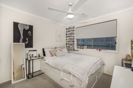 EXCITING LOCATION, EXCELLENT HOME - Photo 5