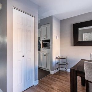 🏡 Rare sur le marché! Maison à LOUER à Ste-Dorothée. Confort et tranquillité dans un secteur prisé. - Photo 2