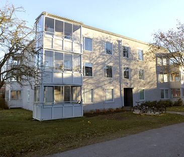 Härbrevägen 11, Skogås - Photo 1