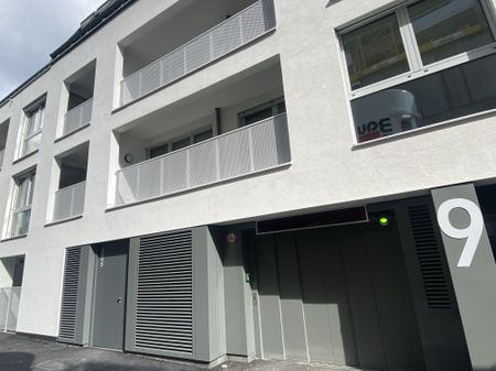 MIETANBOT ANGENOMMEN - Top Weitblick Wohnung U3 2 Zimmer + Balkon - 1 bedroom apartment + balcony ERSTBEZUG =Das Laurenz= - Photo 2