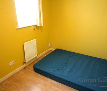 2 bedroom semi-detached house to rent - Photo 3
