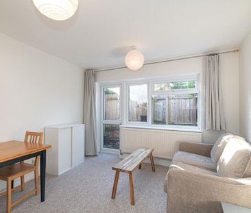 Studio to rent - Photo 4