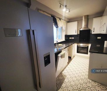 2 bedroom end of terrace house to rent - Photo 5