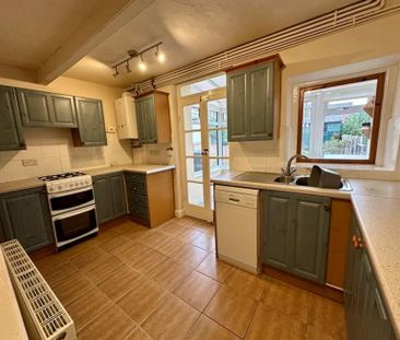 2 Bedroom Terraced Available Arranging tenancy - Photo 2